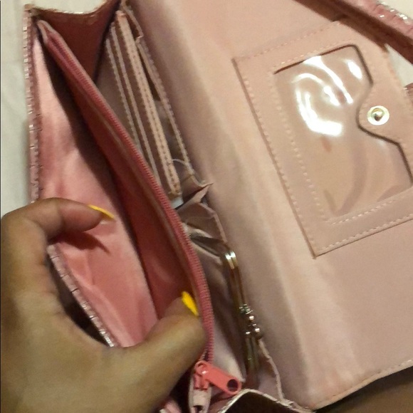 Wallet - Picture 5 of 8